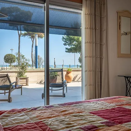 At062 Planta Baja En 1ra Linea Con Salida A La Piscina, Completamente Equipado Apartment Torredembarra